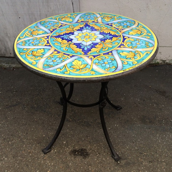 31.5″ Italian Volcanic Table – Geometric