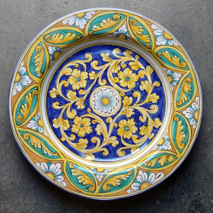 Large Round Platter - Geometric Gold Flowers