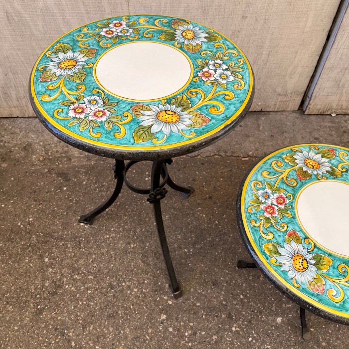 20'' Italian Volcanic Table - Daisies on Teal with a White Center - Image 3